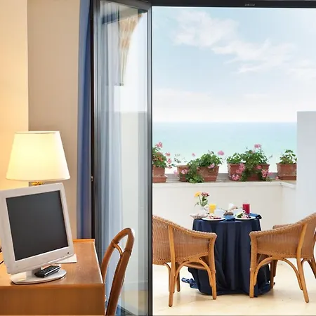 فندق Del Levante 4*