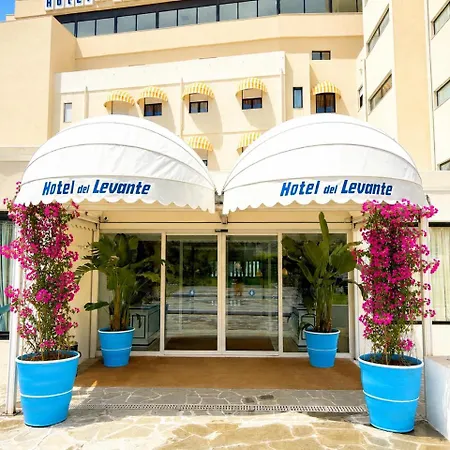 Del Levante מלון